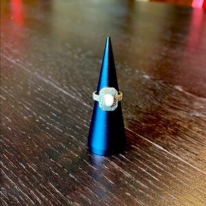 Silver ring in a Marcasite setting with Mother of Pearl. Size 7